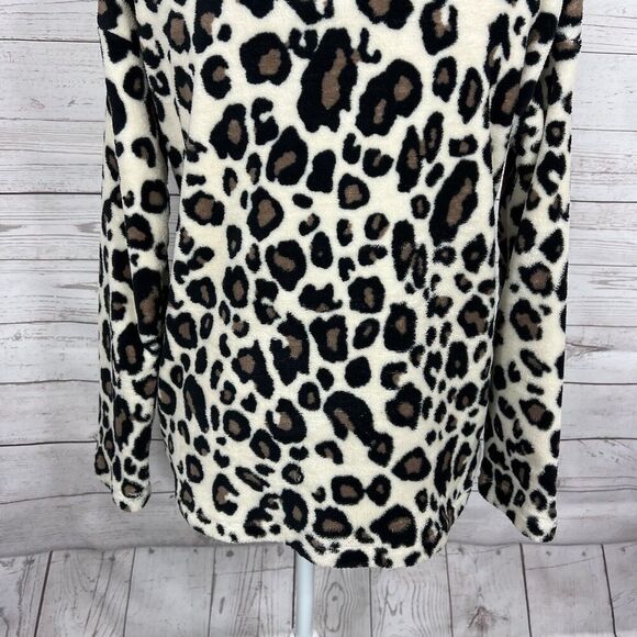 BKE Fleece 1/2 Snap Button Pullover Size Medium Animal Print Pockets - Picture 8 of 10